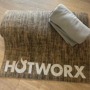 HOTWORX workout yoga mat & mat towel